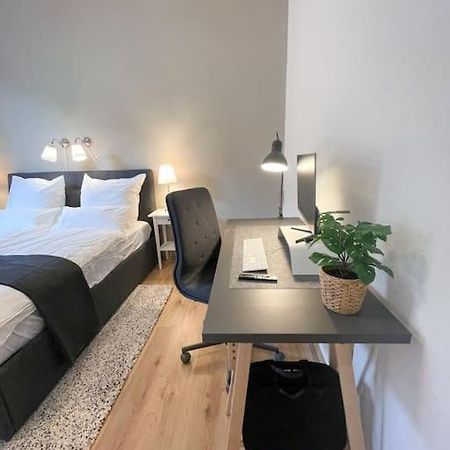 Modern Cozy Apt. -With 2 Tv, Netflix And Work Desk Έσσεν Εξωτερικό φωτογραφία
